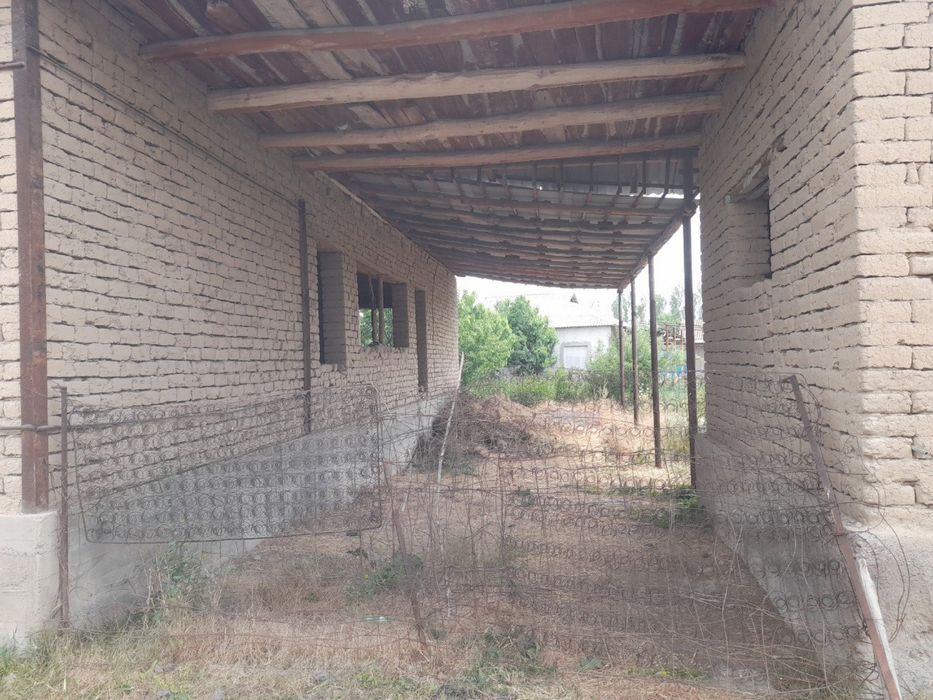 Участка сотилади