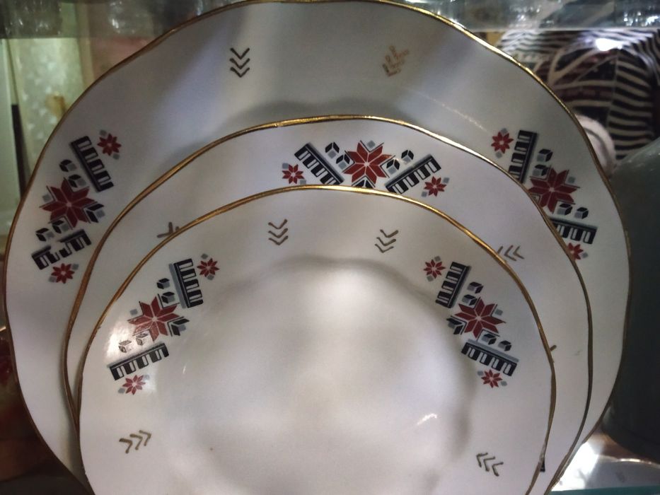 Столовый сервиз.Чашечки стекло.