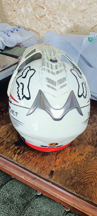 Продам мотошлем в отличном состоянии