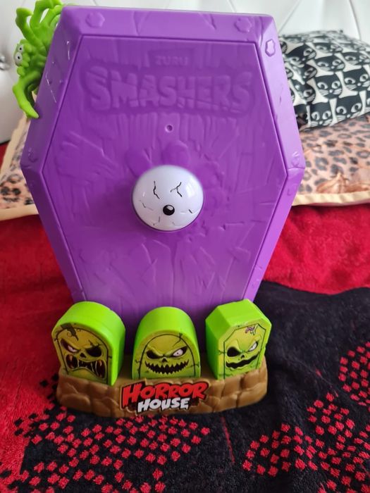 Smashers зомби .