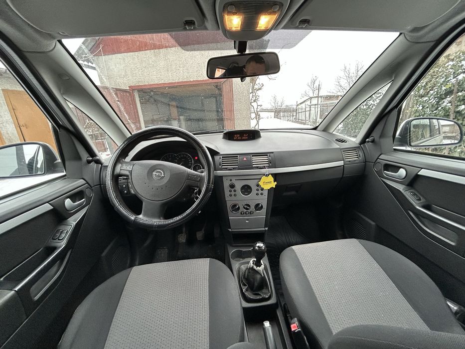 Opel Meriva 1.6 benzina  an 2004