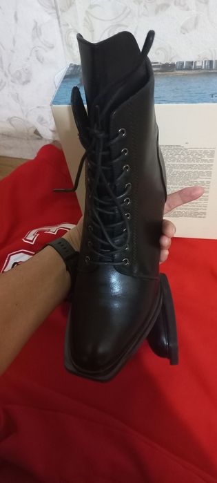 Осенний ботинка новый