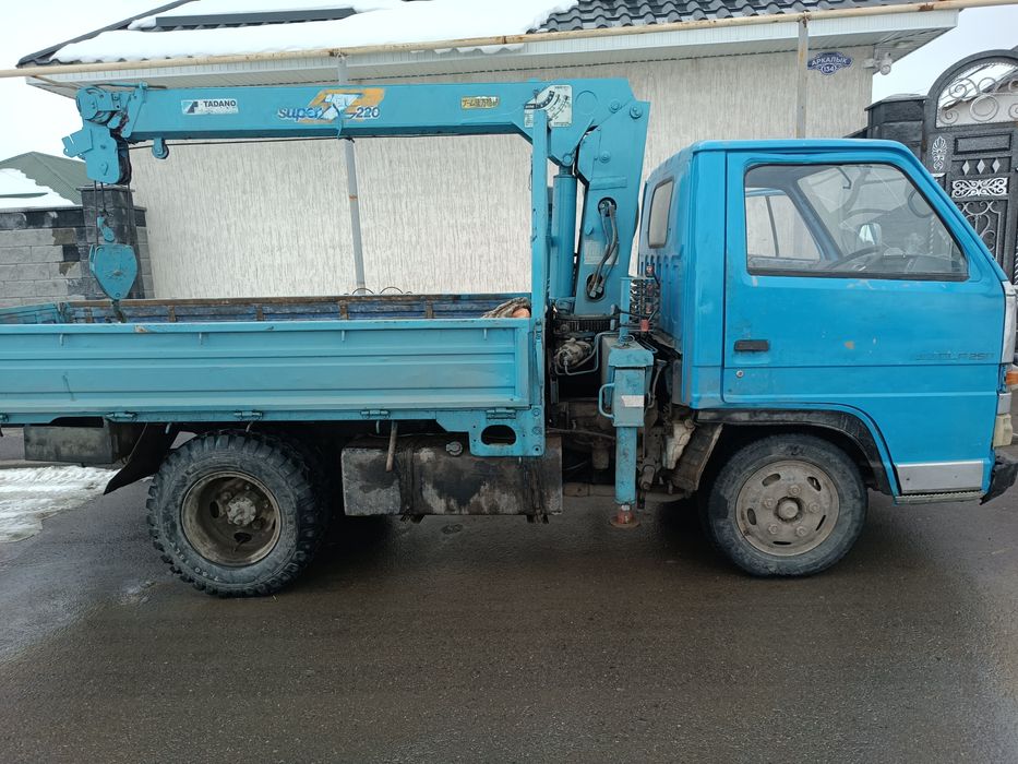 Манипулятор услуги маленького