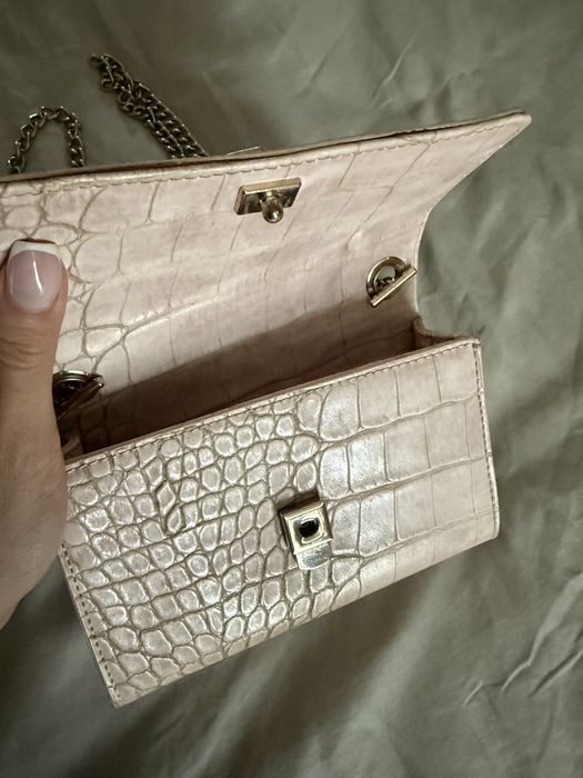 Valentino чанта за през рамо; crossbody розова