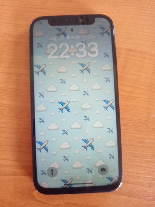 Продавам iPhone 12Mini за части Може и цял