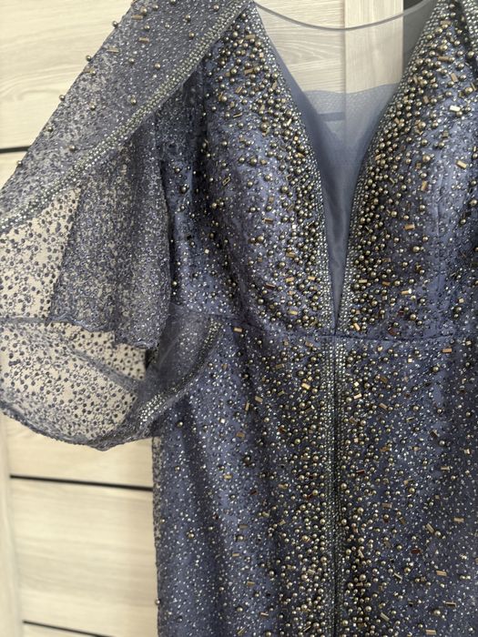 Продам шикарное платье