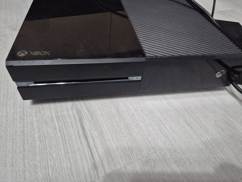 Xbox one 500 gb memorie