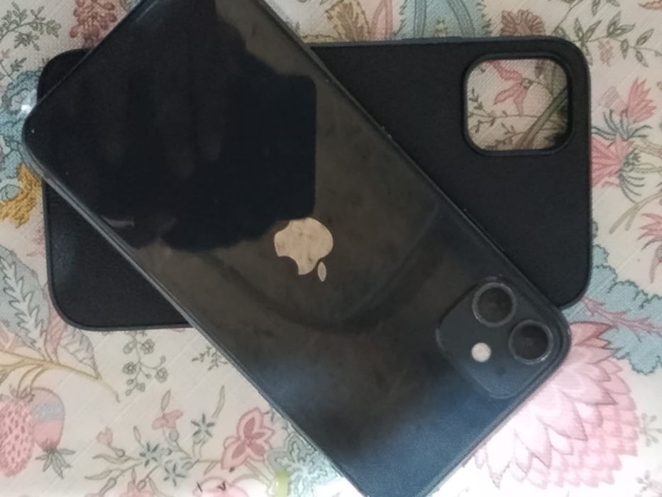 iPhone 11 128 гб 100%