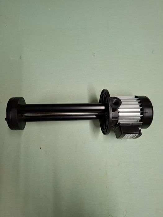 Pompa apa/emulsie recirculare pentru masini/utilaje/ustensile