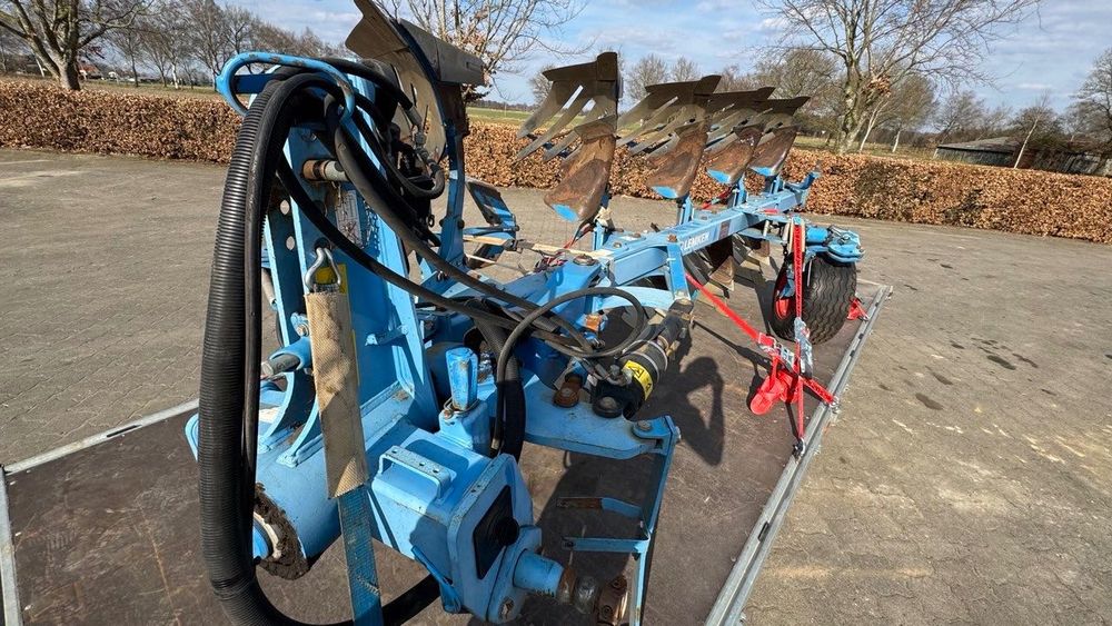 Lemken Europal 8.  Case Puma, Claas Arion, John  Deere tortadi