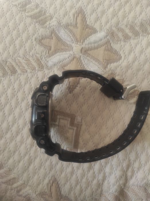 Casio G-Shock  GA-100 , часовник