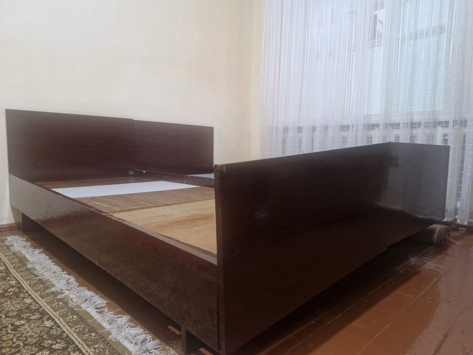 Продам 2 кровати б/у