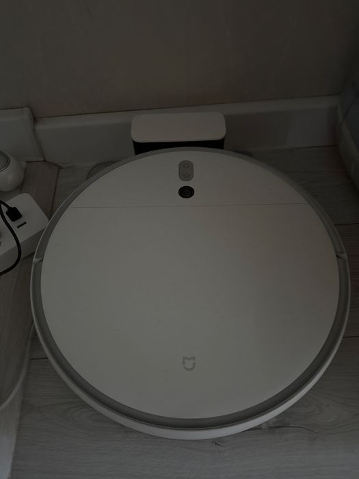 Продам робот пылесос