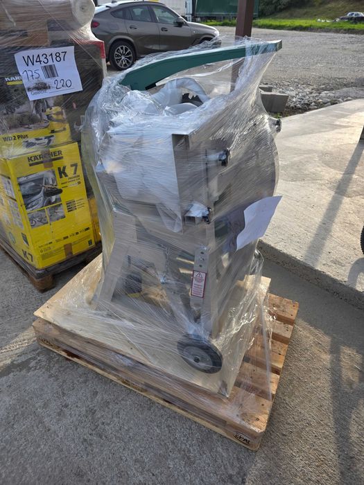 Fierastrau circular pentru busteni Fartools LS 700
