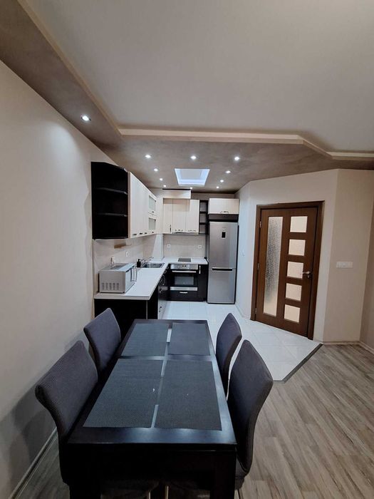 Продава се Двустаен апартамент в Пловдив, Кючук Париж - 64 кв.м за 1096 €/кв.м - Снимка #1