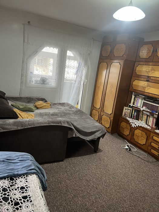 Vand apartament pe strada Regele Ferdinand nr 11