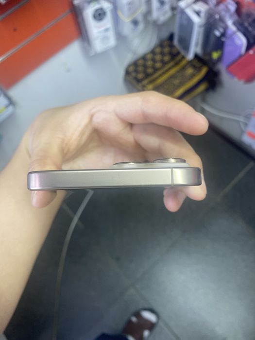 В продаже Iphone 16 pro Max 256