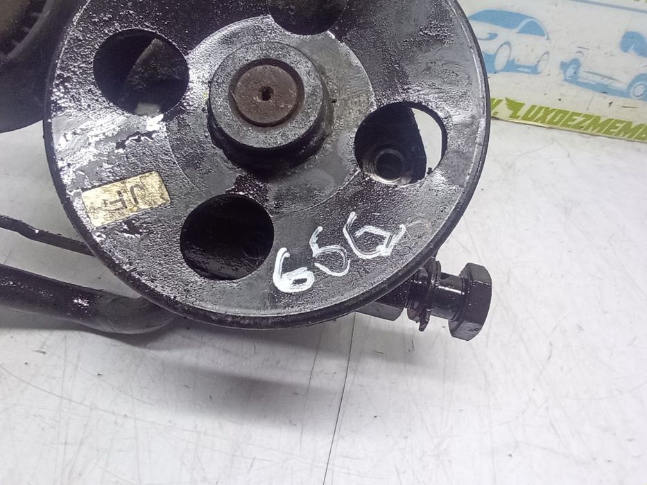 Pompa servodirectie 0K2Kc32600 Kia Carens 2 (2002 - 2006) 2.0 crdi D4EA