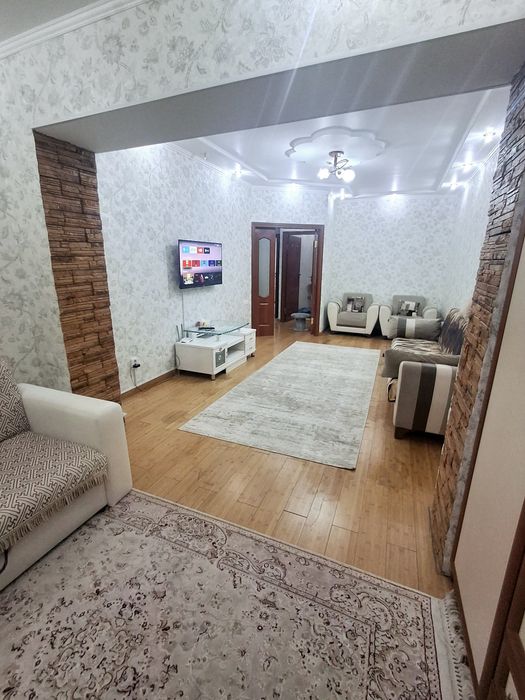 Сдам посуточно 2х комн кв в центре