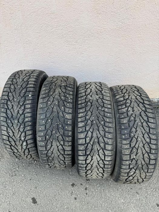 Зимние шины 235/55 R19