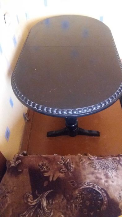 Стол журнальный столовый