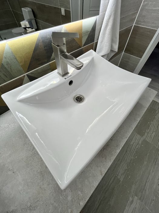 Раковина со сиесителем