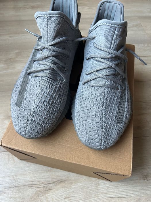 Yeezy boost 350 grey.
