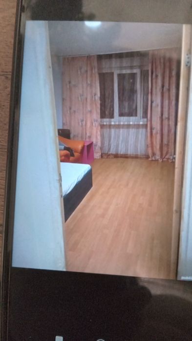 Inchiriez camera camin Lapus
