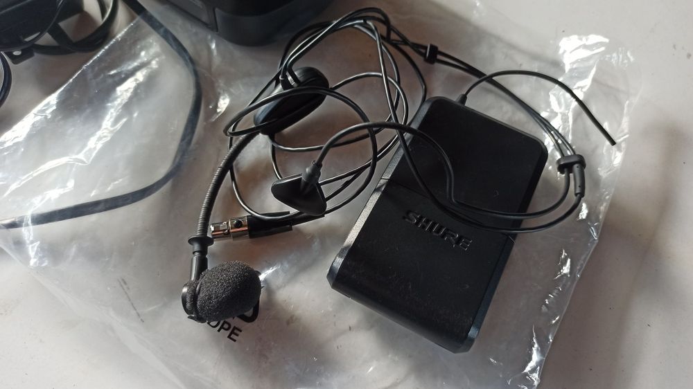 Безжична микрофонна система за глава SHURE PG4, PG1, PG30