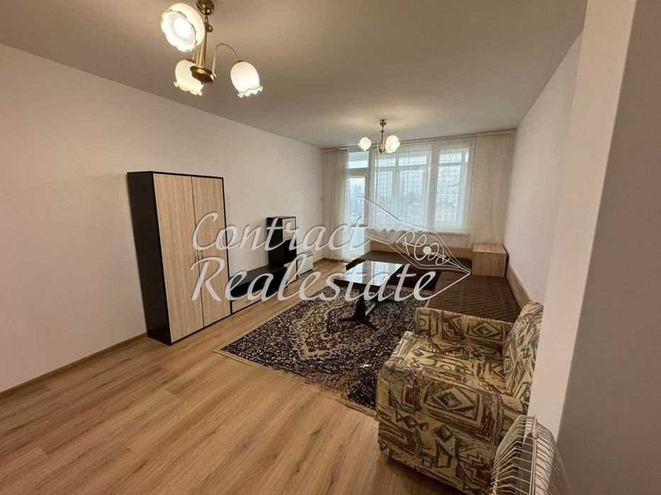 Дава се под наем Едностаен апартамент в Варна, ЖП Гара - 40 кв.м за 350 € - Снимка #1