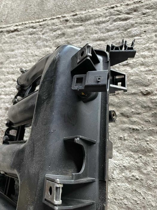 Всмукателен колектор BMW E90 / E91 / E60 / E70 / E71 М57