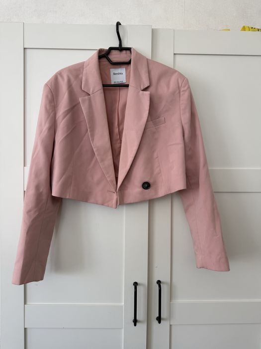 Пиджак Bershka розовый