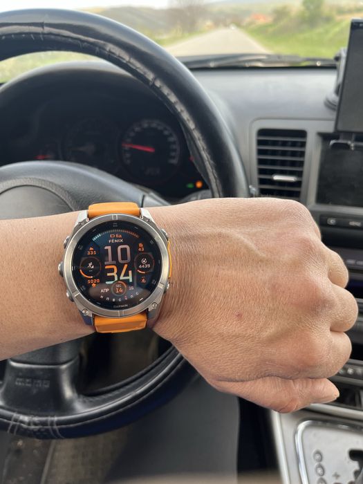 Garmin Fenix 8 51мм, Amoled, orange