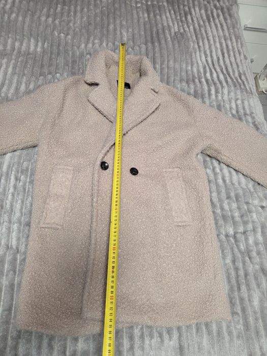 Продавал палто Bershka