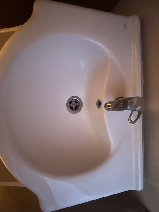 Chiveta baie cu dulapior si baterie