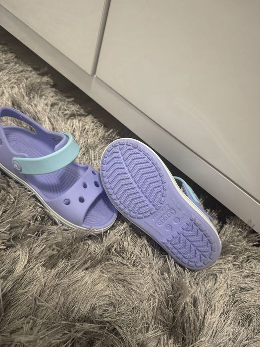 Sandale Crocs C9 Noi