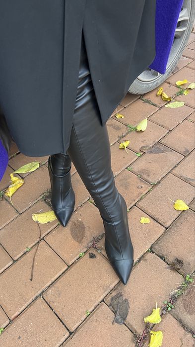 Cizme din piele elastica