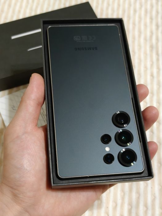 Samsung S25 Ultra 256 gb Ram 12