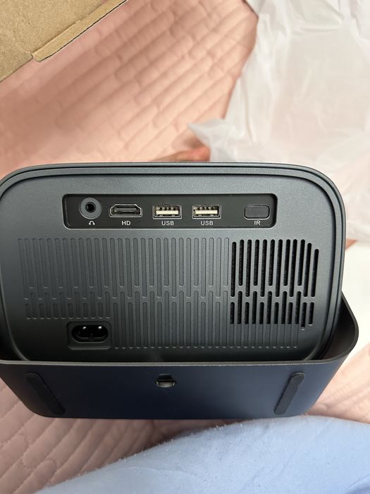 Проектор/домашний кинотеатр