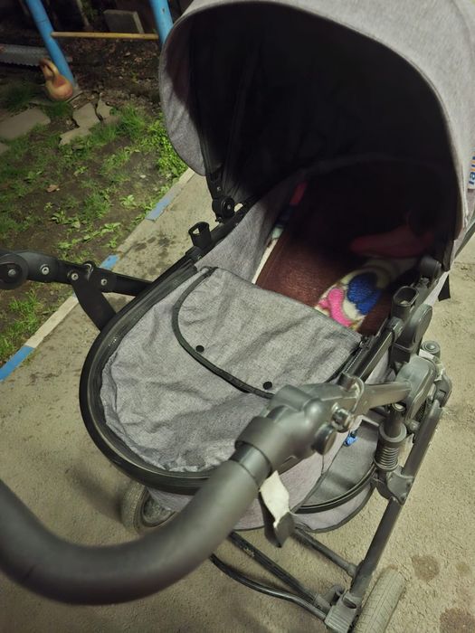 Коляска в отличном состоянии