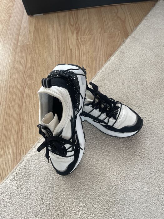 Сникърси FILA / wonen