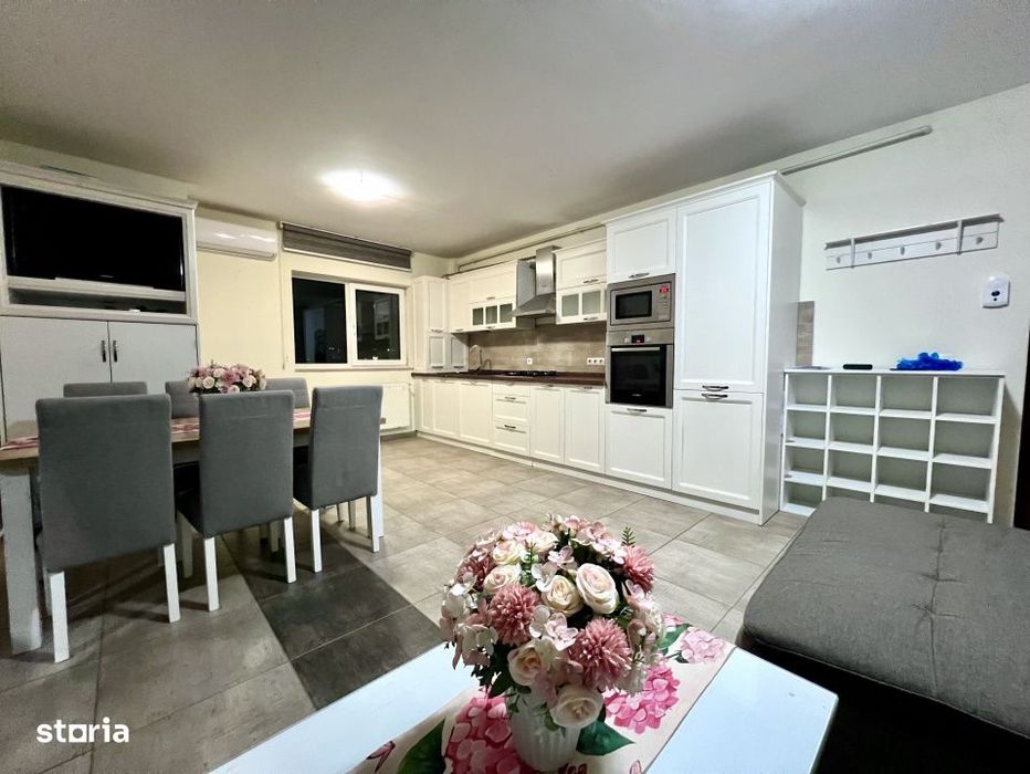 Apartament cochet de 3 camere, 61 mp, parcare, str Florilor — fotografia 1