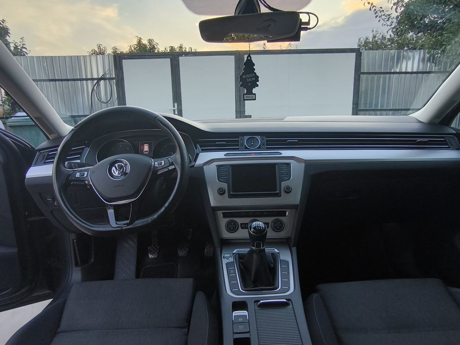 Vand Volkswagen Passat B8, 2.0, 150 cp. Anul 2015