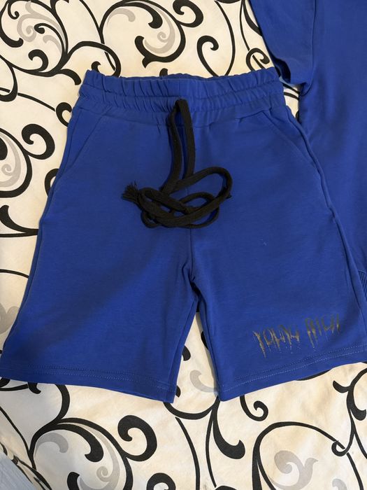 Set Young Rich White ( Vagabond ) 6-8 ani