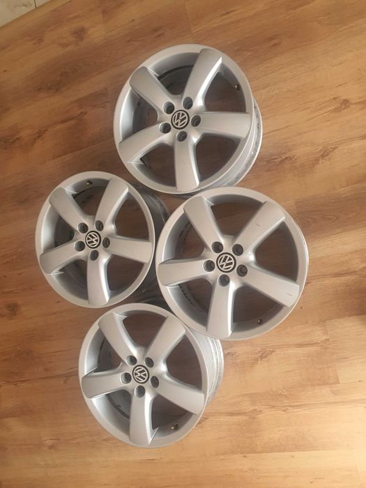 Set geante pasat