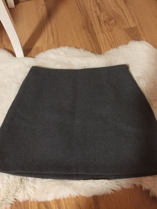 Къса пола от вълна