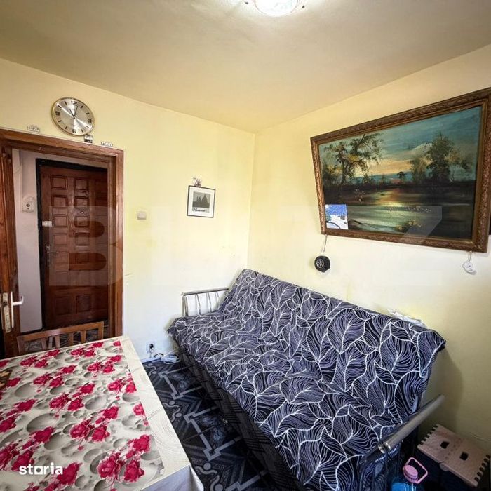 Apartament 3 camere semidecomandate, 40 mp, zona Valea Rosie