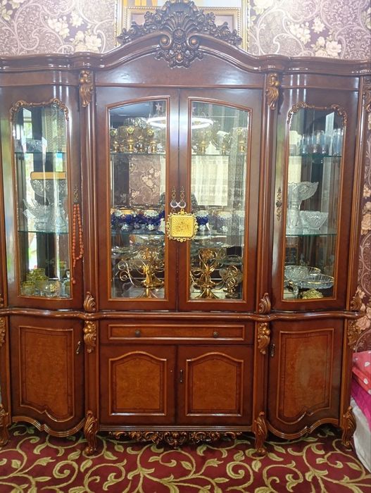 Стенка Стол ва стул шкаф ва 2 та кровать бор