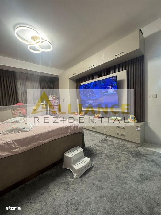 Exclusivitate - 2 Camere Gata De Mutat + Parcare Cadastrat - 135.000E — fotografia 1