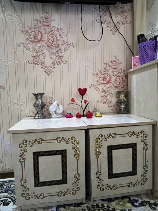 Mebellar sotiladi holati yaxshi mdf krashinniy